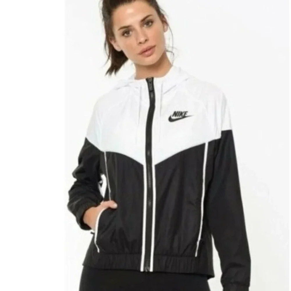 Nike Windrunner Jacket Womens Medium Black White Excellent Hooded Zip 883495